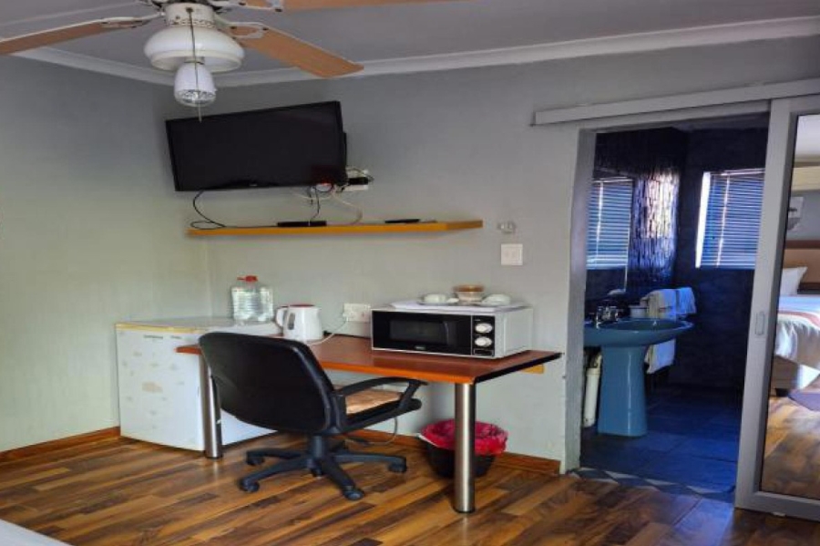 10 Bedroom Property for Sale in Kuruman Northern Cape